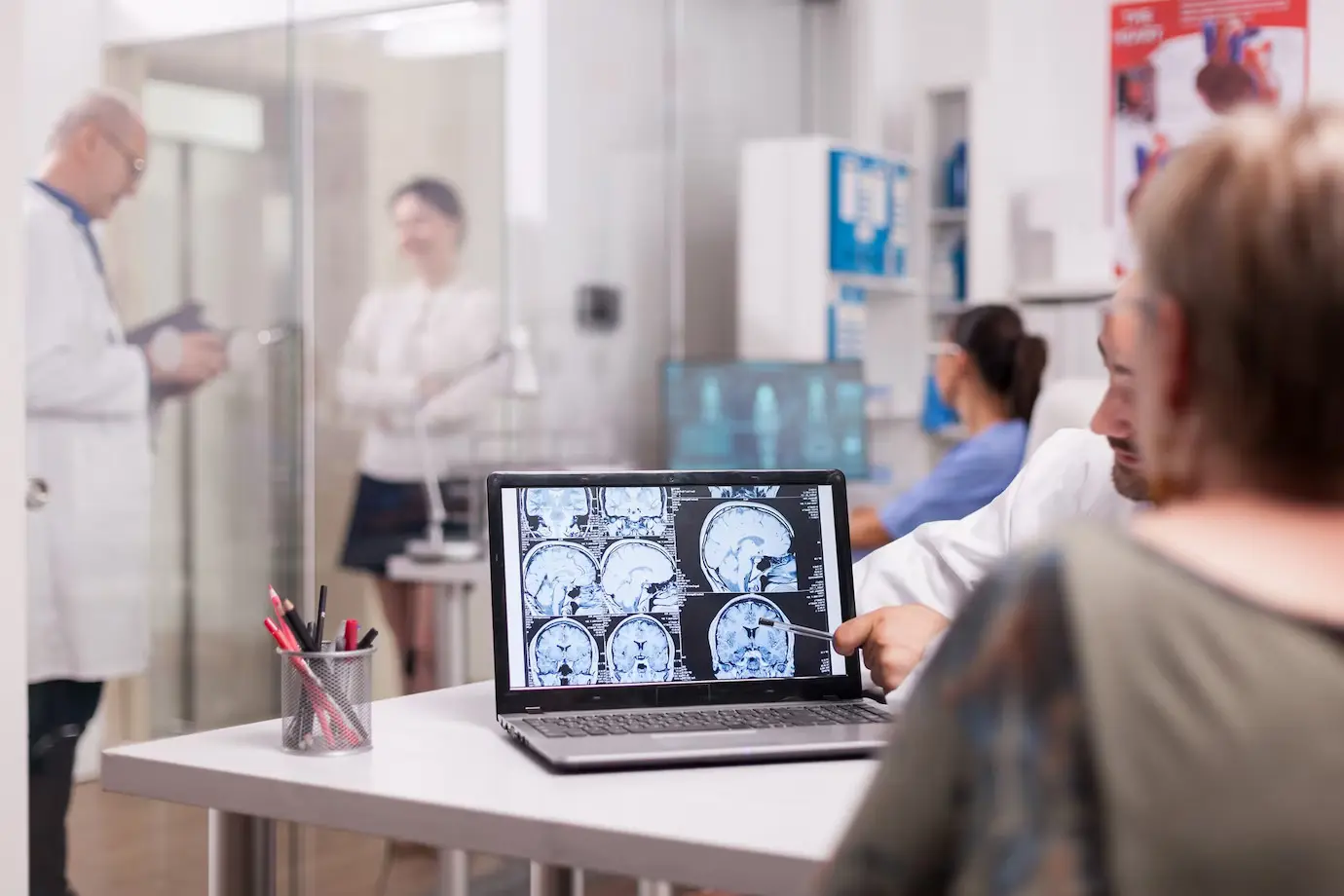When to Consult a Neurosurgeon When to Consult a Neurosurgeon